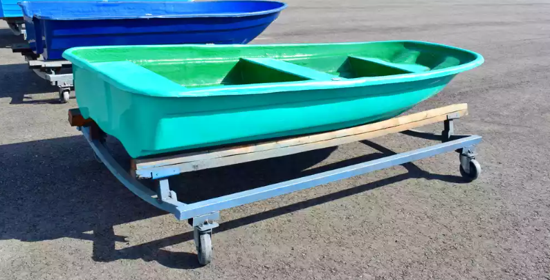 Стеклопластиковая лодка Старт (тримаран) в Подольске