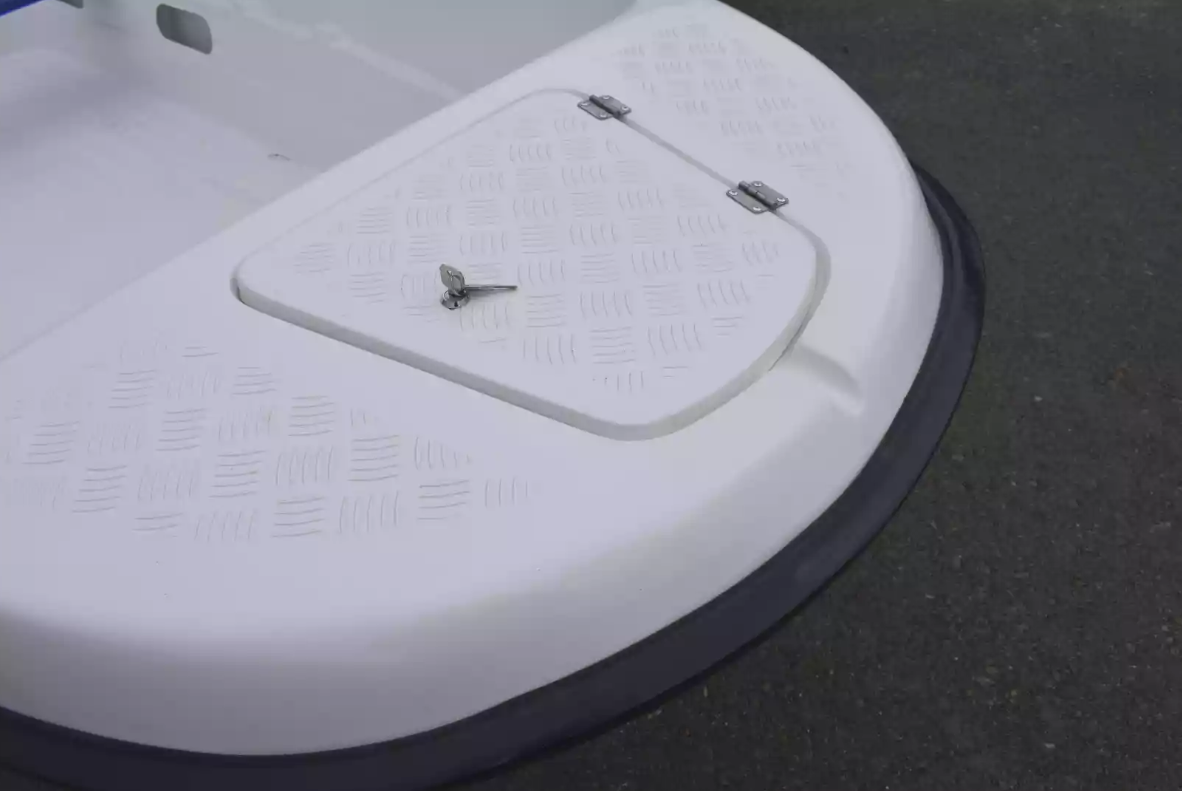 Стеклопластиковая лодка Пингвин New (тримаран) в Подольске