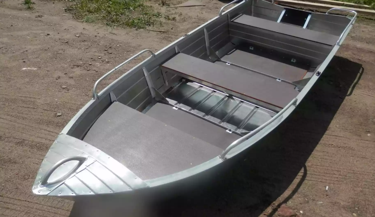 Алюминиевая лодка Вятка-Профи 32 в Подольске