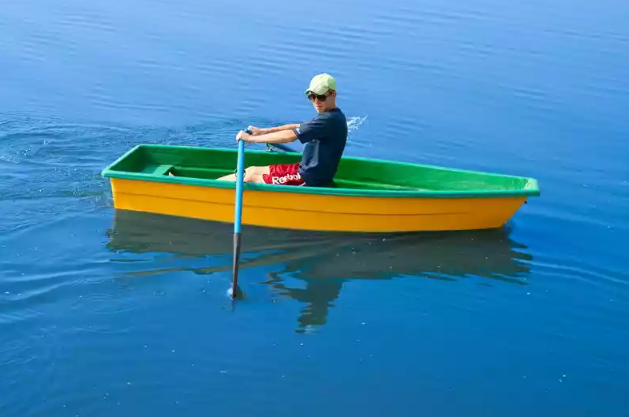 Стеклопластиковая лодка Малютка в Подольске