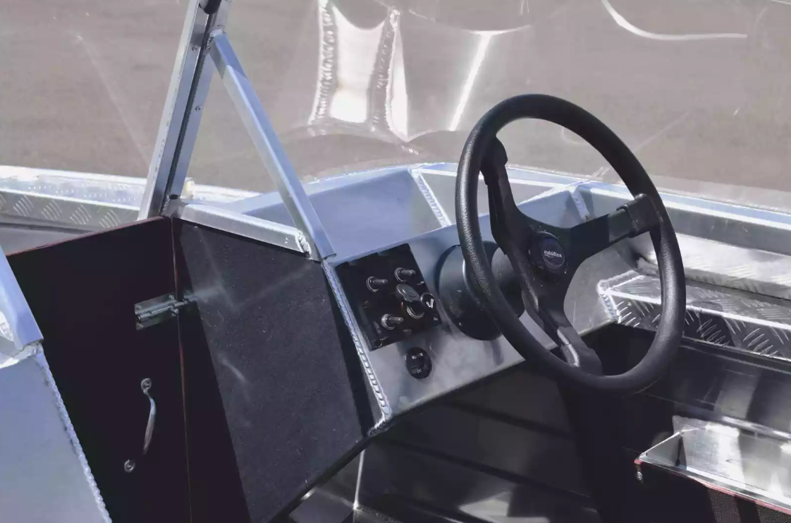 Алюминиевая лодка Wyatboat-390 DCM в Подольске