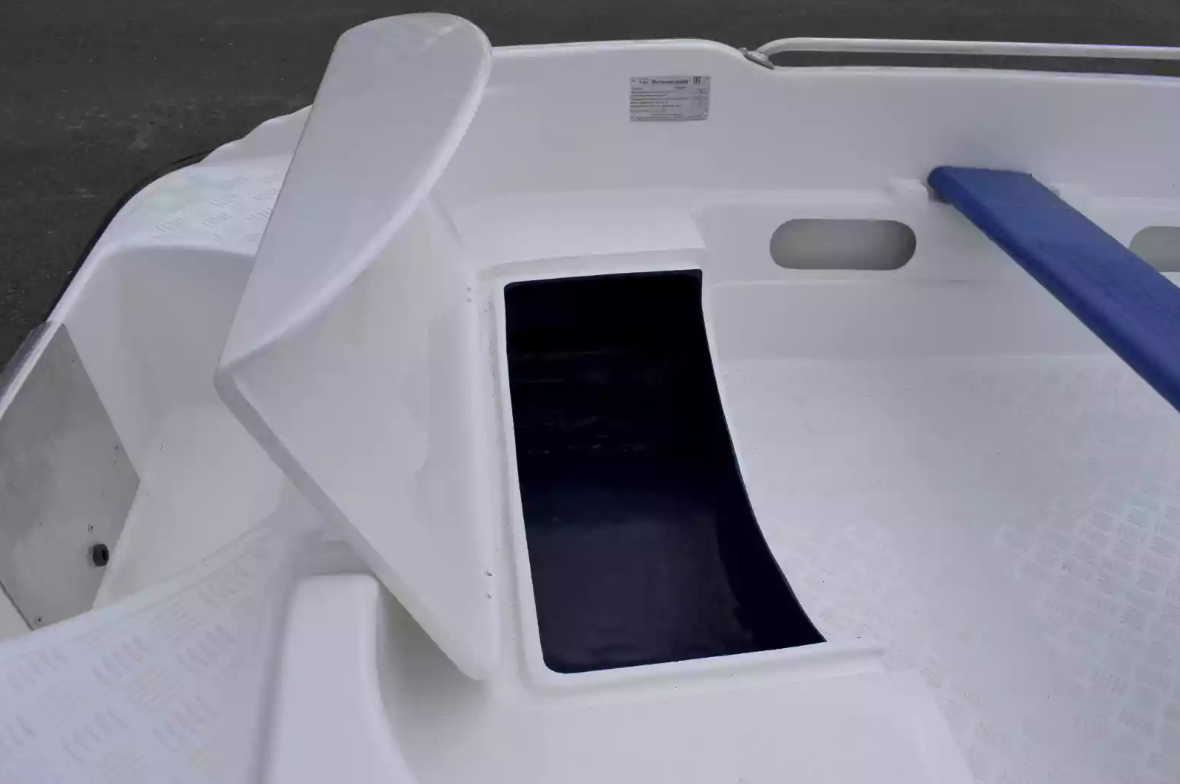 Стеклопластиковая лодка Пингвин New (тримаран) в Подольске