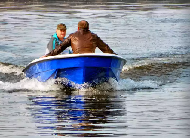 Стеклопластиковая лодка Wyatboat 430 тримаран в Подольске