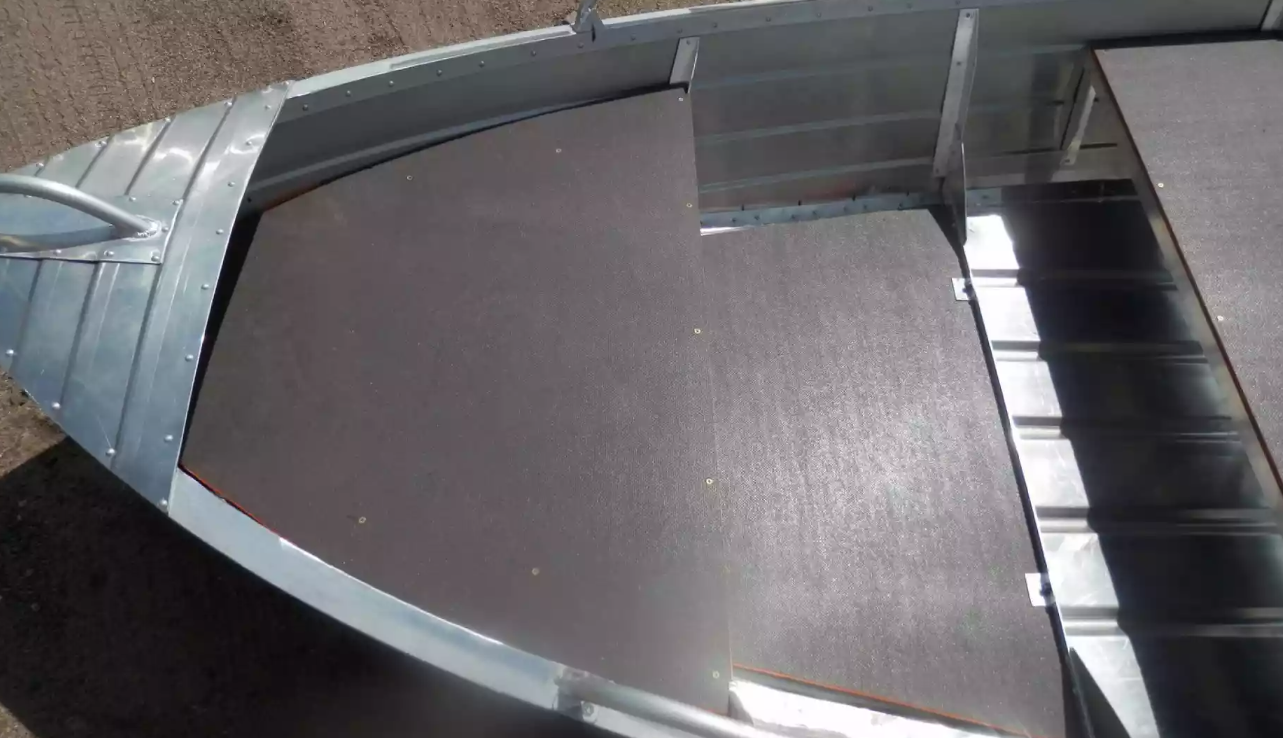 Алюминиевая лодка Вятка-Профи 32 в Подольске