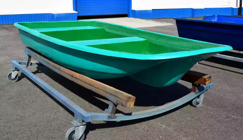 Стеклопластиковая лодка Старт (тримаран) в Подольске