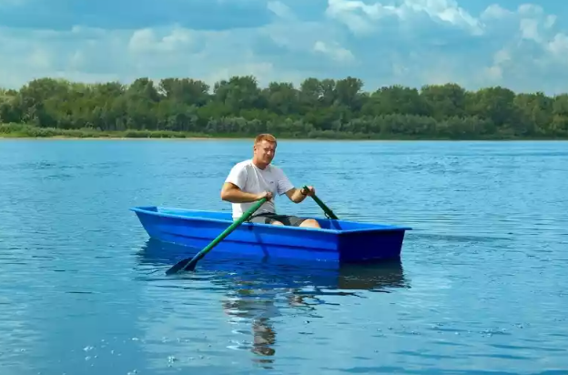 Стеклопластиковая лодка Малютка в Подольске