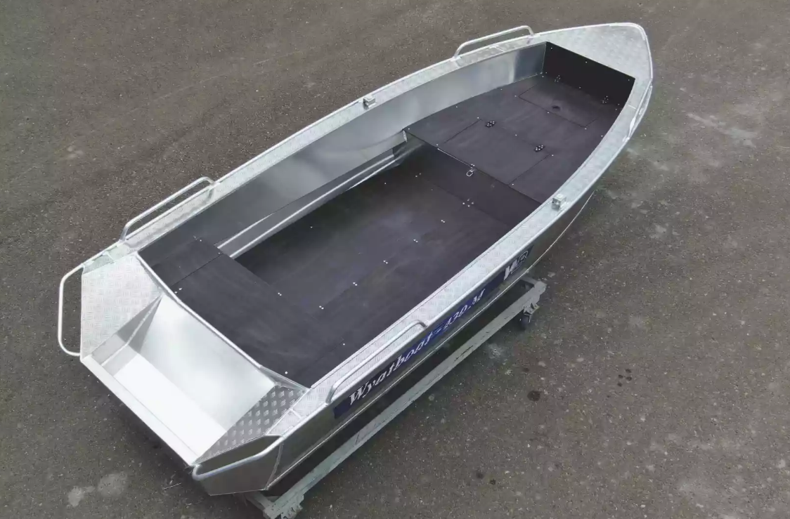 Алюминиевая лодка  Wyatboat-430М FISH в Подольске