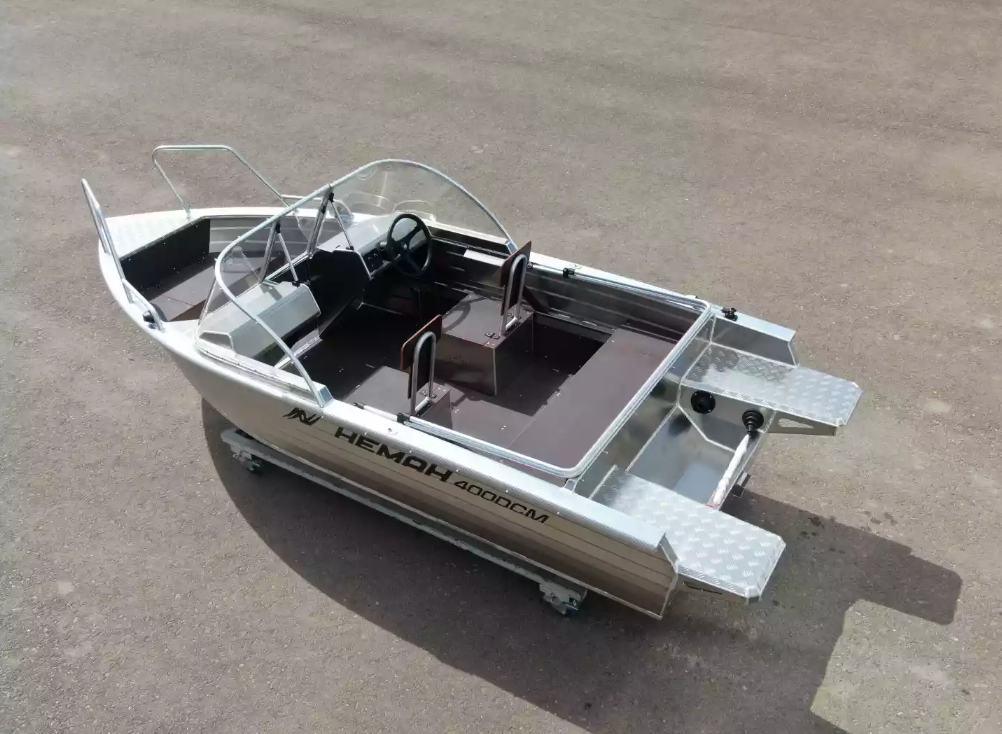 Алюминиевая лодка  Неман-400 DCM NEW в Подольске