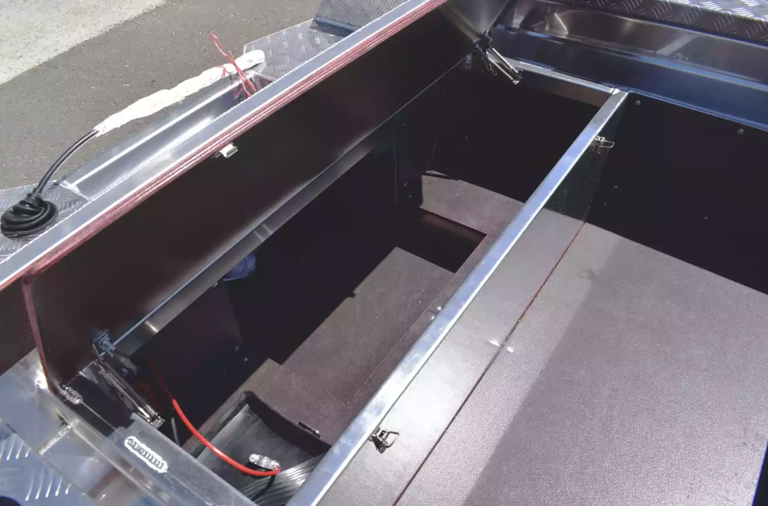 Алюминиевая лодка Wyatboat-390 DCM в Подольске