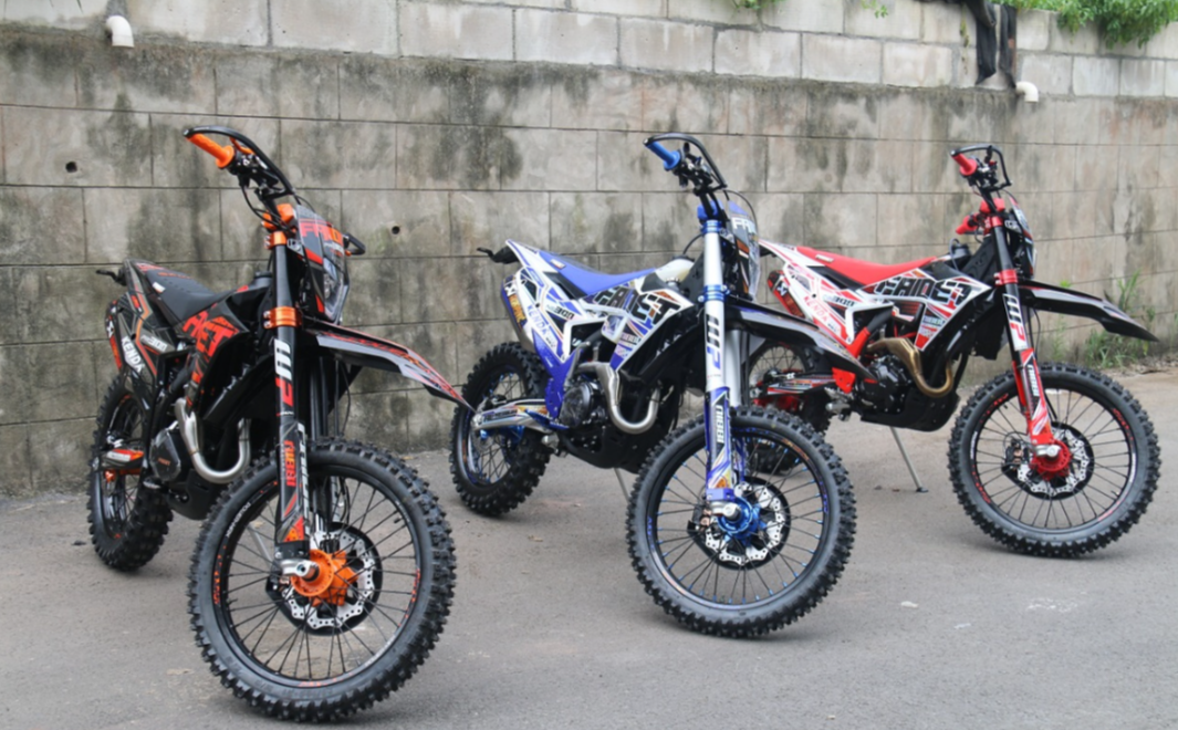 Кроссовый мотоцикл FAIDET NC300S ULTRA WP в Подольске