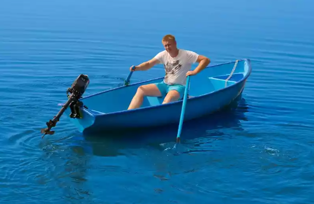 Стеклопластиковая лодка Омуль в Подольске