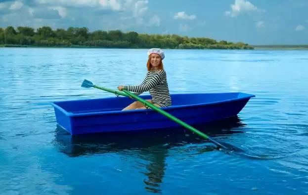 Стеклопластиковая лодка Малютка в Подольске