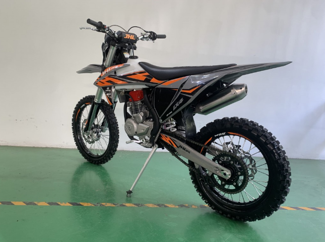 Мотоцикл JHLMOTO JHL LX4 CB300RL (175FMN) в Подольске