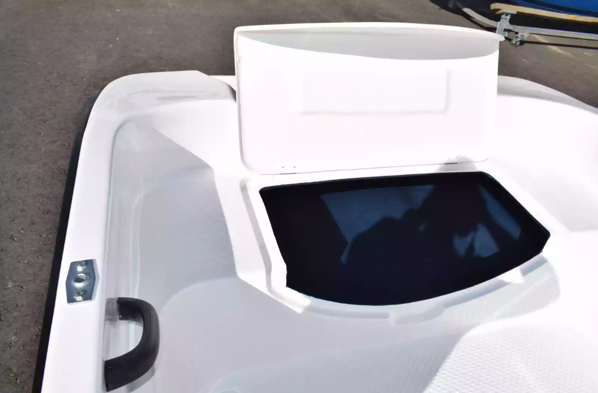 Стеклопластиковая лодка Пингвин (тримаран) в Подольске