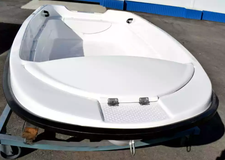 Стеклопластиковая лодка Пингвин (тримаран) в Подольске