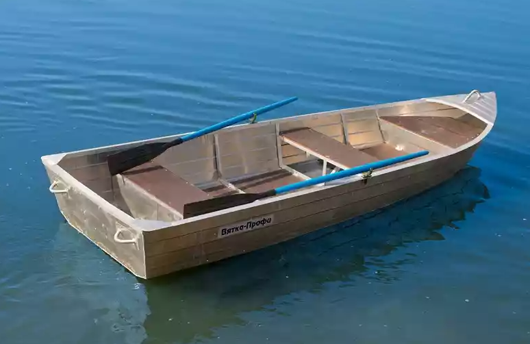Алюминиевая лодка Вятка-Профи 32 в Подольске