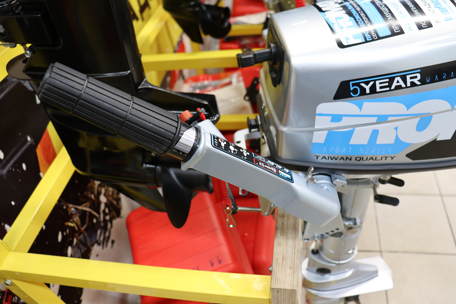 Лодочный мотор PROMAX SP5FHS (внешний бак 12 л) в Подольске