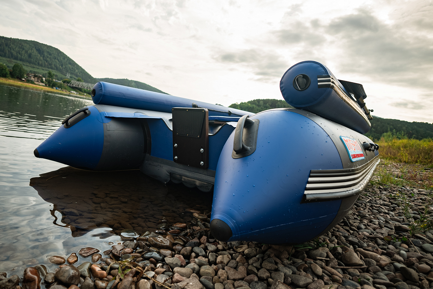 Лодка MISHIMO RIVER FJET PRO 400 под водомет в Подольске