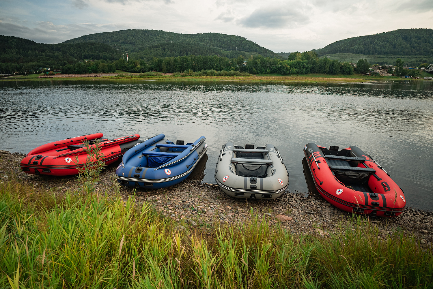 Лодка MISHIMO RIVER FJET PRO 400 под водомет в Подольске
