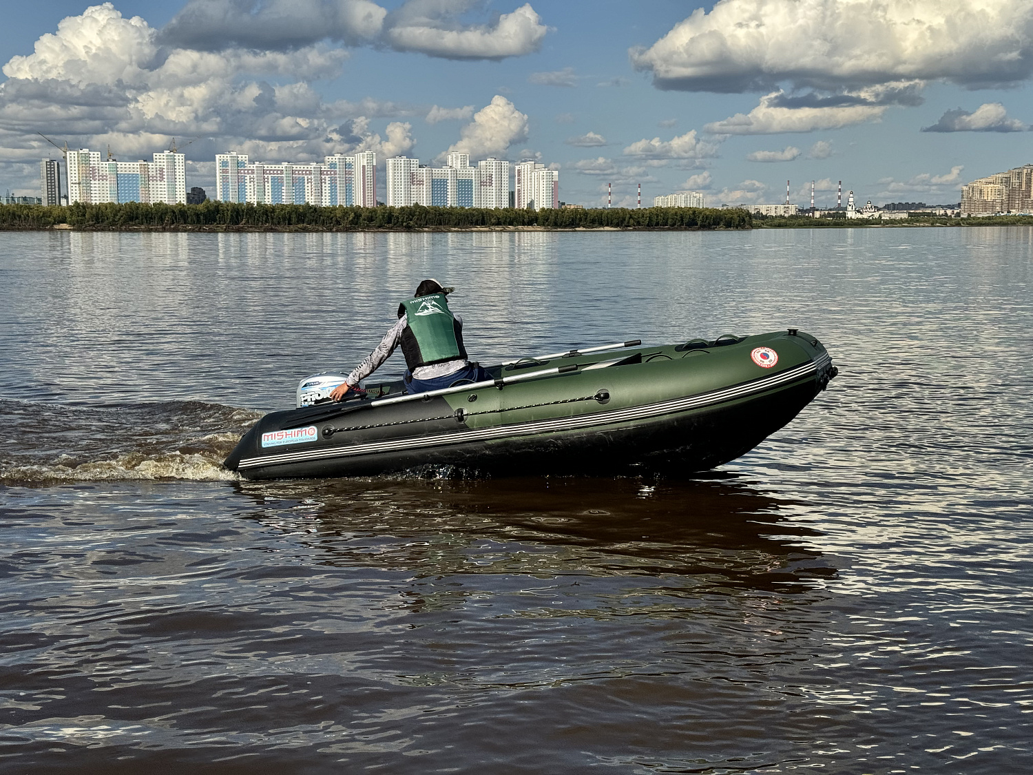 Лодка MISHIMO BIG FLOOR 400 в Подольске